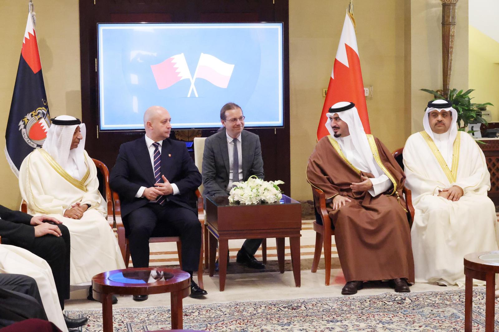 محافظ العاصمة يبحث مع وفد بولندي فرص التعاون والاستثمار<